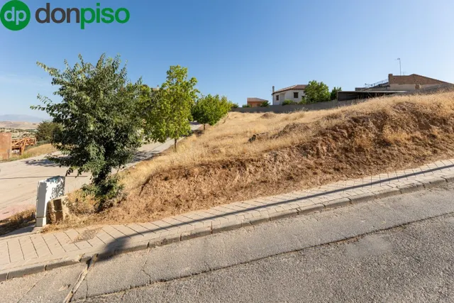 Venta de solar urbano de 258 m2 en Otura (Granada) — 5
