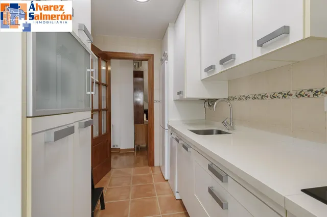 Ático en venta en La Zubia — 15