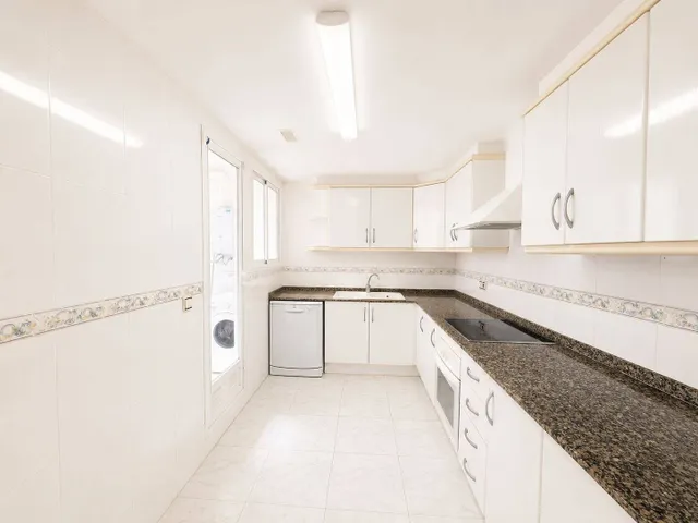 Piso con vistas al mar en venta en Jávea — 17