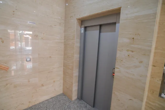 Apartamento 2 habitaciones 75m² en venta - Estacion de autobuses — 35