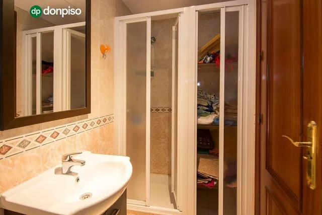 Magnifica vivienda con garaje en vergeles, junto a palacio de deportes — 13