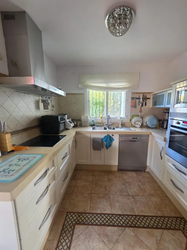 se vende chalet en casares golf — 15