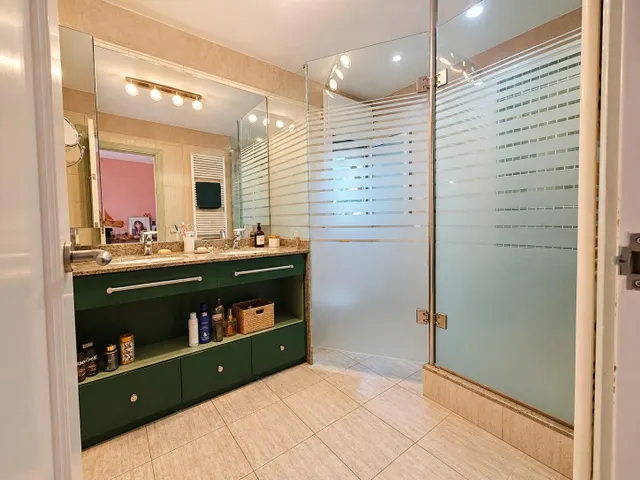 Casa con jardín y piscina en Premià de Dalt — 40