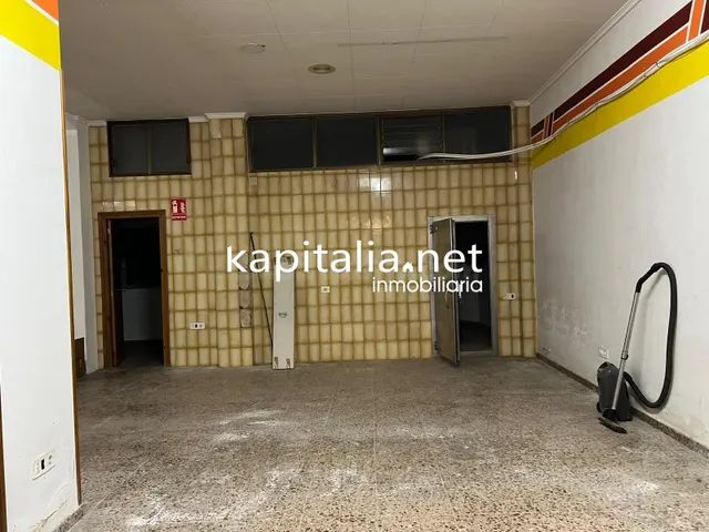 Local a la venta en Ontinyent , zona San José . - foto 2