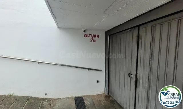 EMPURIABRAVA-DELTA MUGA: Plaza de aparcamiento subterráneo e - foto 4
