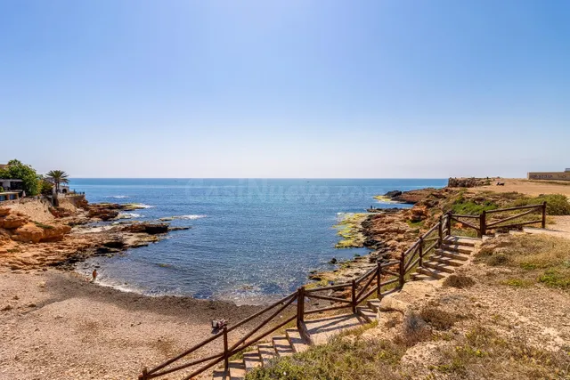 Apartamento reformado de un dormitorio en la Playa de los Locos — 23