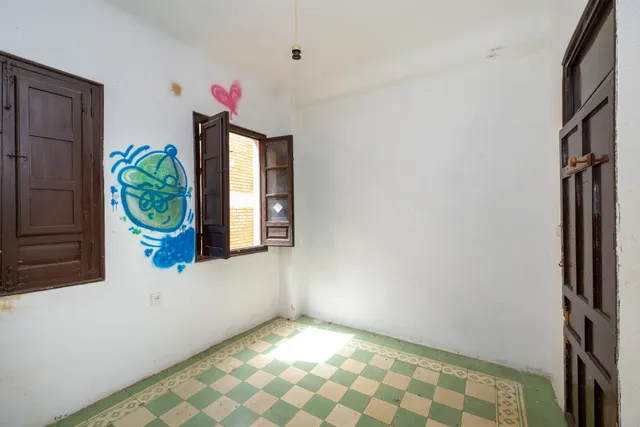AMPLIO TERCER PISO DE 146,24 m2 PARA REFORMAR EN GRANADA — 8