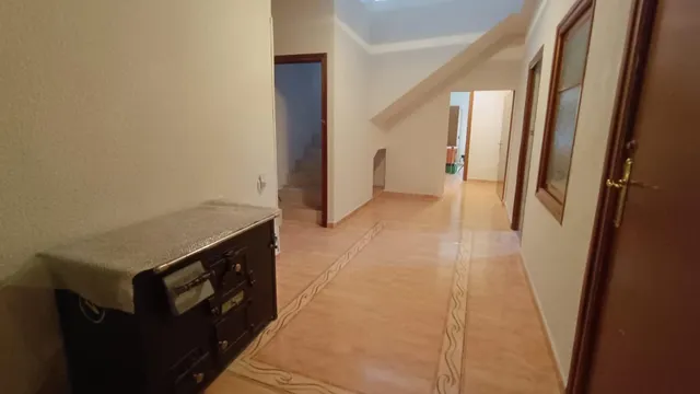 CASA EN VENTA EN MORALES DEL VINO (ZAMORA), 5 DORMITORIOS, BAÑO, BUHARDILLA, BODEGA, JARDÍN, GARAJE... — 24
