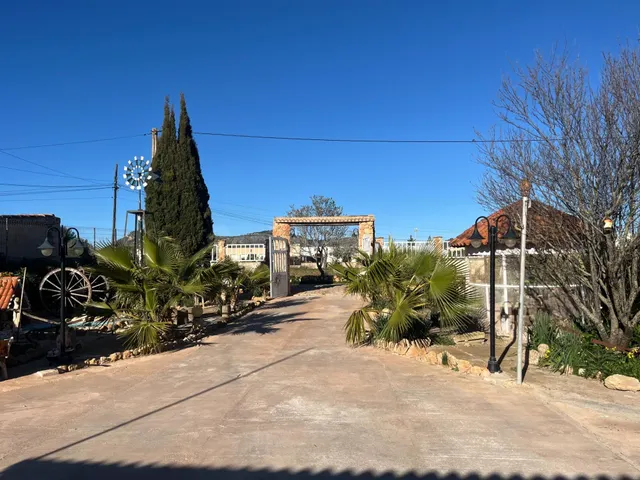 Rustica Llucmajor muy cerca del pueblo con piscina y apartam