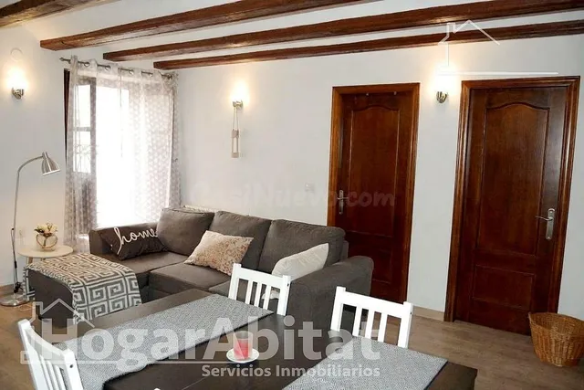 Acogedor, bonito y luminoso con balcón, todo exterior y cerca del centro — 4