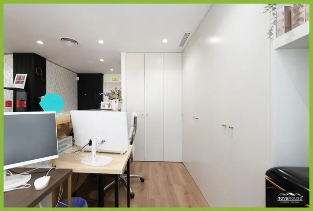 Piso exterior junto el corte ingles – actualmente acondicionado como clinica. — 8