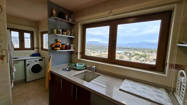 ESPECTACULAR CHALET EN BENIDORM CON APARTAMENTO DE VERANO — 11