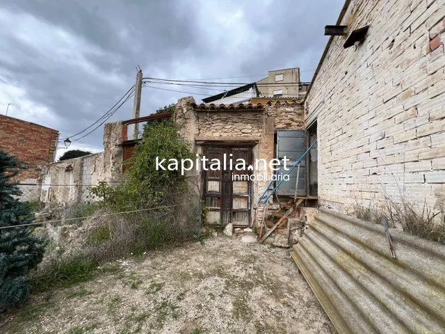Local a la venta en Ontinyent , zona centro . — 6