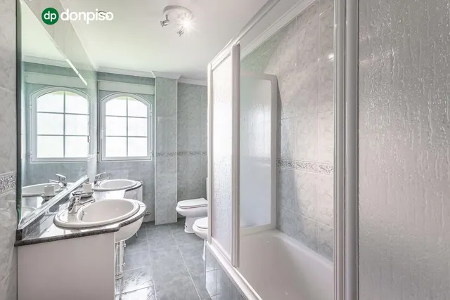 Espectacular Chalet en Ogijares - Ideal para Familias — 34