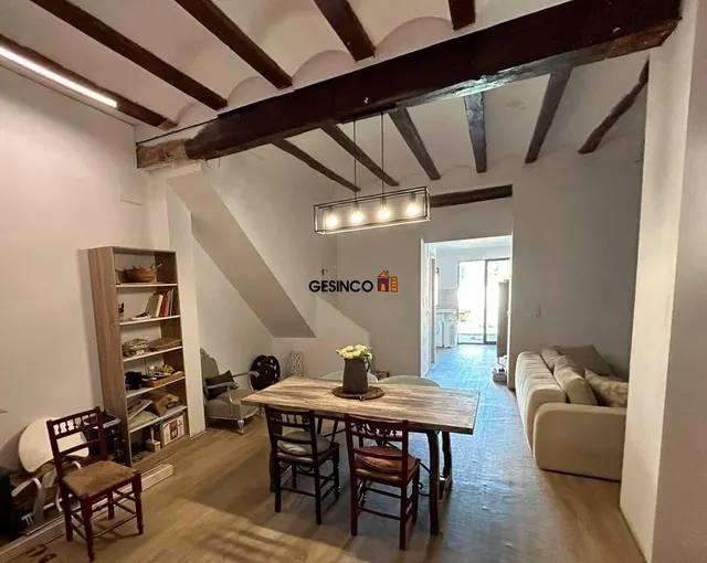 CASA DE PUEBLO SEMIREFORMADA CON PATIO Y TERRAZA - foto 2