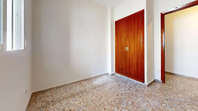 Amplio piso en Córdoba, zona Levante - Ideal para primera  vivienda o inversión!!!!!!! — 8