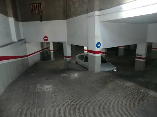 Plaza de garaje en venta en San Blas — 5