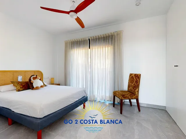 Pareado 3 habitaciones 323m² en venta - Urbanizaciones — 26