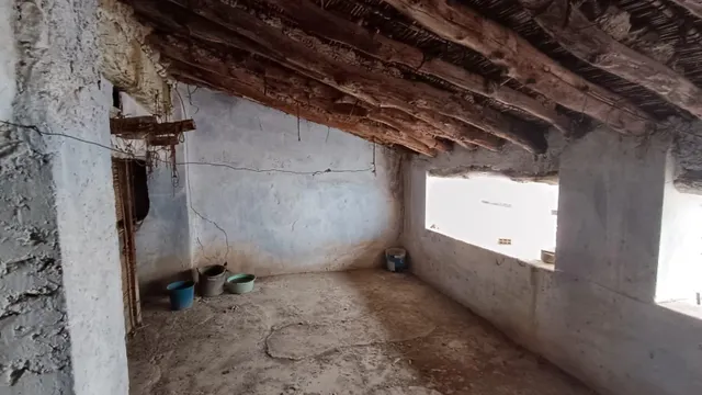 CASA  ANTIGUA  DE 329M2  EN VILLAR DEL ARZOBISPO — 46