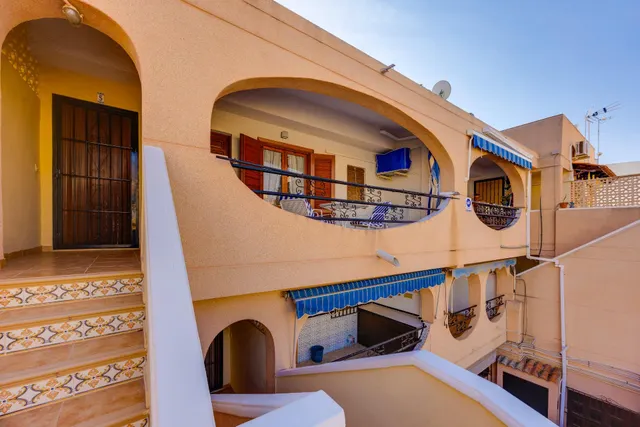 Ático duplex con solárium, vistas al mar y a 280 metros de la playa de La Mata — 7