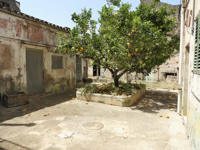 Casa señorial haciendo esquina en Felanitx - foto 5