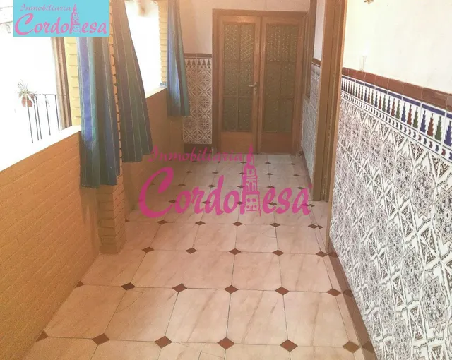 CASA INDEPENDIENTE ZONA REALEJO — 16