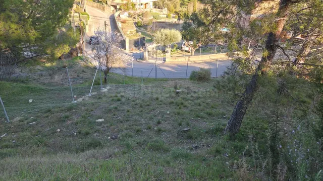 Terreno urbano esquinero en Navarcles | Orientación sureste - foto 4