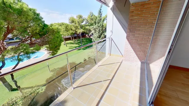 Alquiler piso de tres habitaciones en Gavá Mar — 6