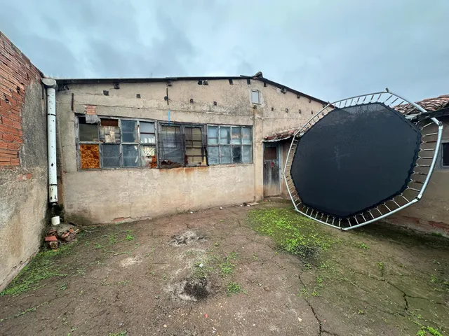 Vivienda unifamiliar reformada con jardín, terraza y garaje-taller en Paseo de los Pisones, Burgos — 33