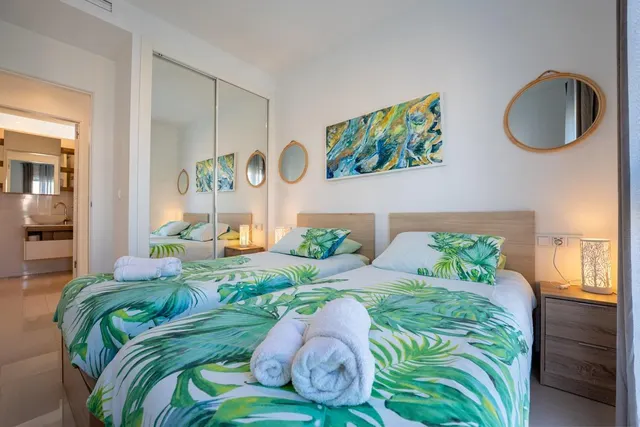 Apartamento 2 hab, 2 baños y solarium — 9
