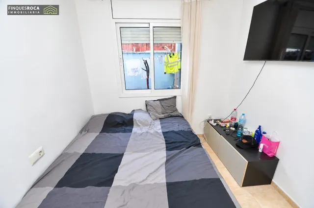 **AMPLIO PISO DE 3 habitaciones CON BALCÓN Y TERRAZA EN LA RÀPITA** — 11