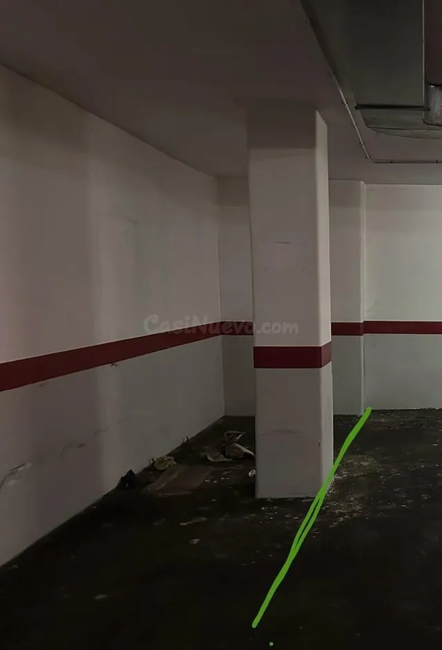 Amplia plaza de garaje para 2 motos en Apartamentos Bahía Pl