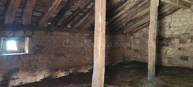 CABAÑA PASIEGA PARA REFORMAR EN ENTORNO PRIVILEGIADO.- - foto 4