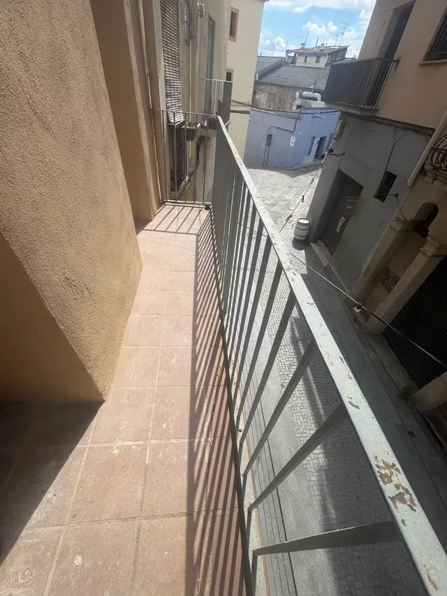 Piso recién renovado junto al Ayuntamiento de Manresa — 8