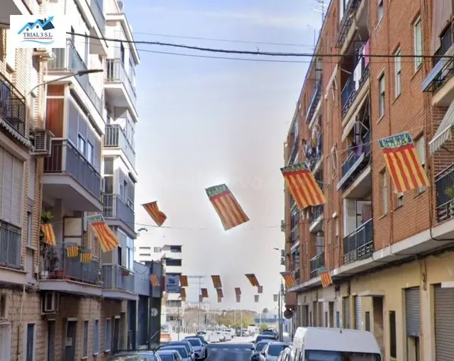 Venta de Piso en Torrent (Valencia/València) — 2