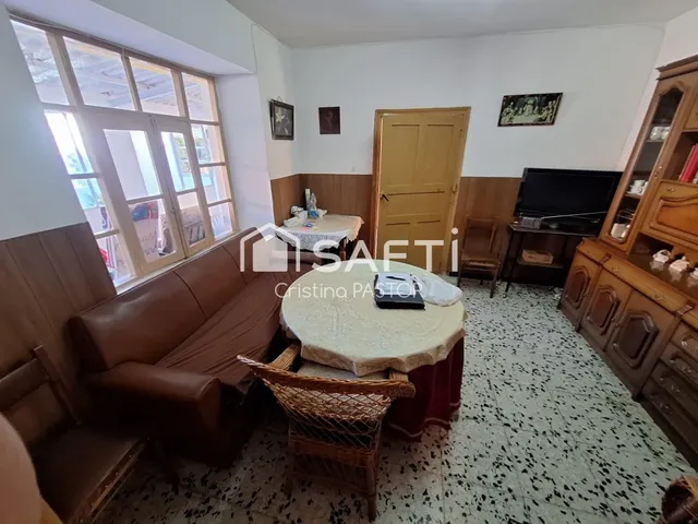 Casa de planta baja y gran patio en Villarrabines — 10