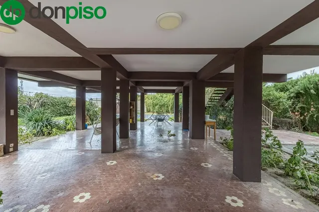Gran casa con parcela y piscina en Cájar — 28