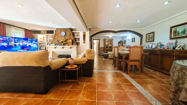 Exclusiva vivienda de planta baja en la prestigiosa Urbanización R-66 con 1.000 m2 de parcela y espectacular piscina privada — 19