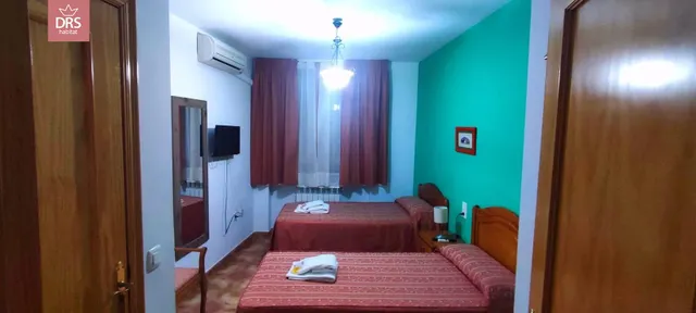 HOSTAL EN LIETOR — 2