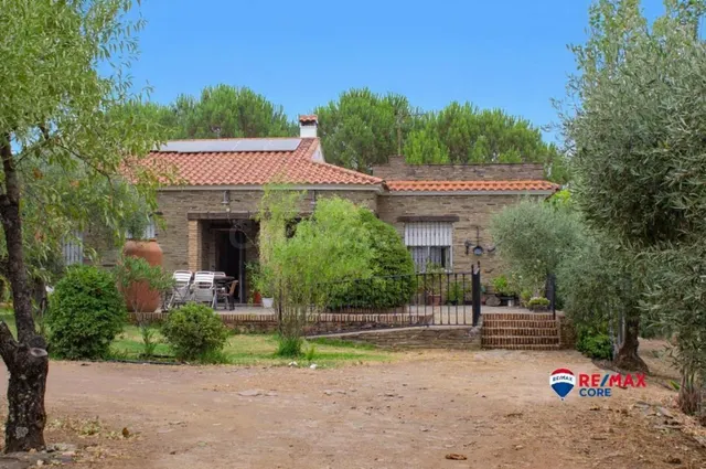 Dos Casas Rurales con Piscina y Licencia Turística – Ideal p - foto 3