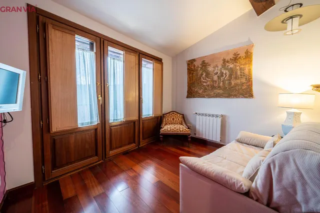Preciosa casa a la venta en Sojuela — 28