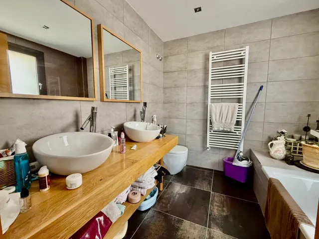 ESPECTACULAR VILLA DE LUJO CON PISCINA PRIVADA Y VISTAS AL PAISAJE EN RELLEU — 24
