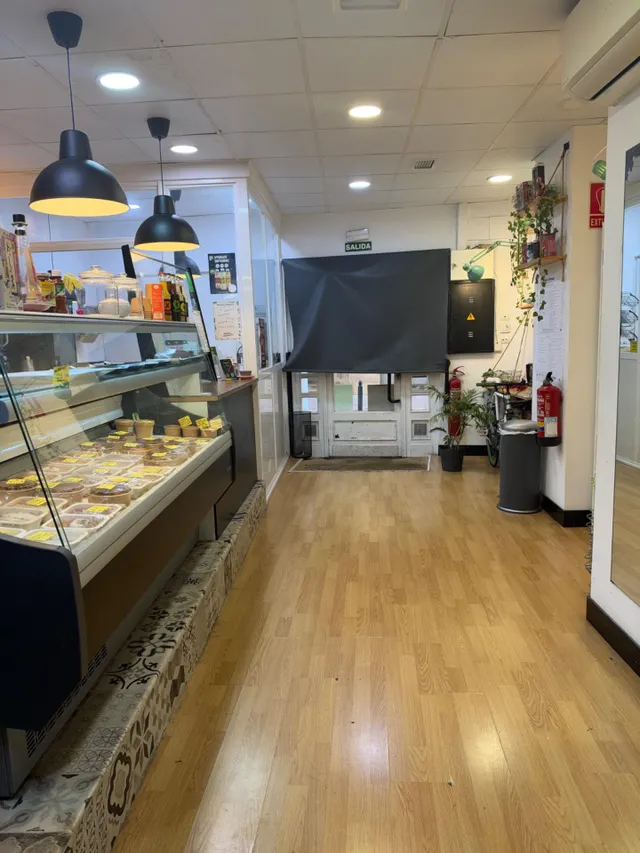 Local comercial 183m² en alquiler - Centro — 16