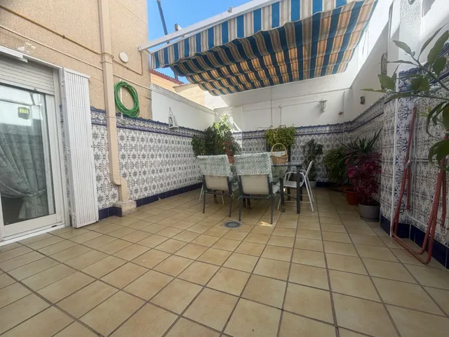 Amplio Adosado en Caceres - Zona Fratres a la Venta - foto 4