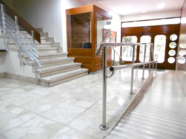 Vivienda excepcional con vistas, garaje y ubicación privilegiada junto a campo grande — 44
