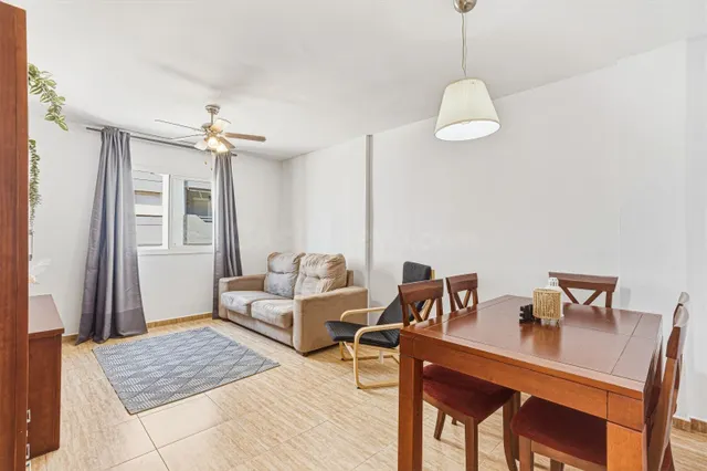Piso de 2 dormitorios, terraza y garaje en las lagunas - Mijas - 259.900€ — 3
