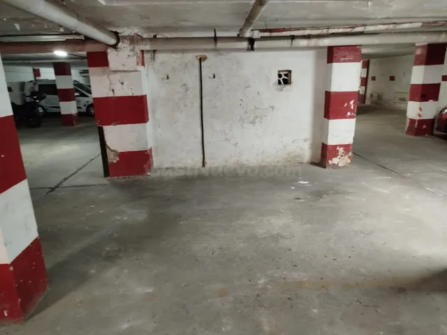 Garaje en Venta en la Avenida de Cádiz, zona Hospital — 4