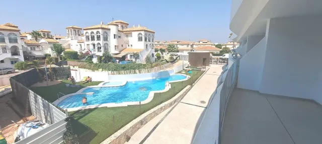 Apartamento 2 habitaciones 73m² en venta - La Zenia - foto 2