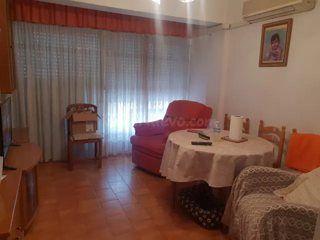 PISO PARA ENTRAR A VIVIR EN BUENA ZONA DE ELDA!