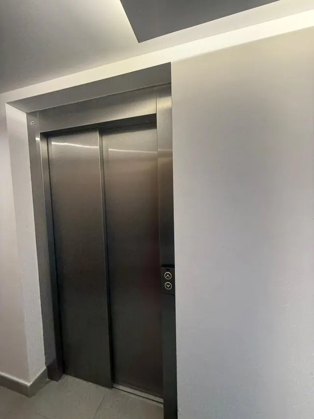 Apartamento de lujo en primera línea de mar con 3 dormitorios, 2 terrazas y parking incluido — 20